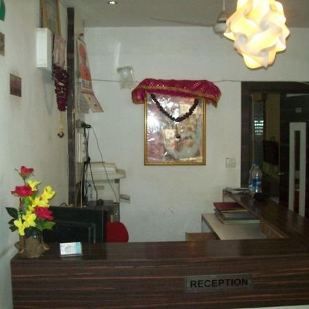 Hotel Mid - Way Inn Γκαντχιναγκάρ Εξωτερικό φωτογραφία